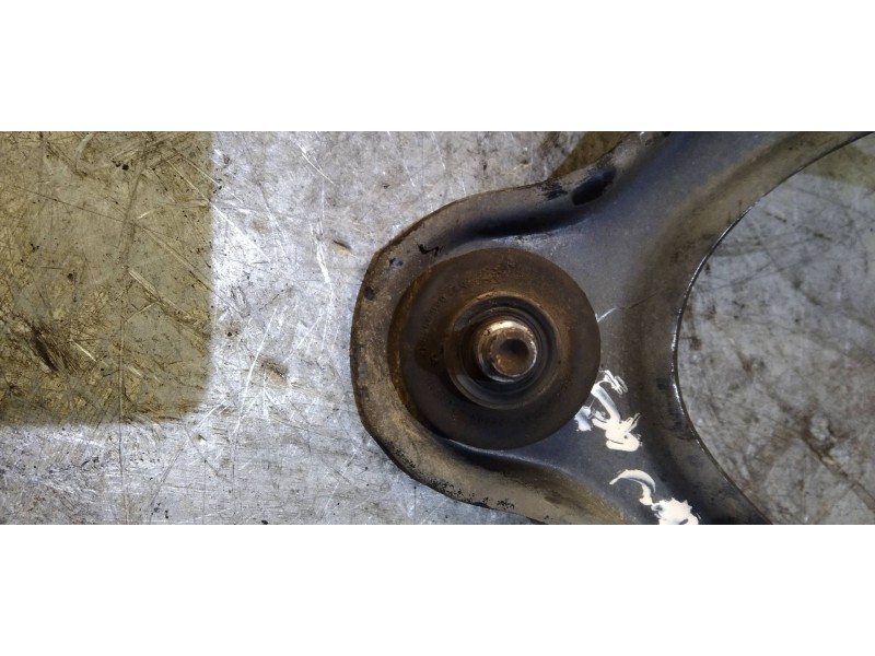 Recambio de brazo suspension superior delantero izquierdo para honda civic berlina .5 (ma/mb) 1.6 ls (mb1) referencia OEM IAM   