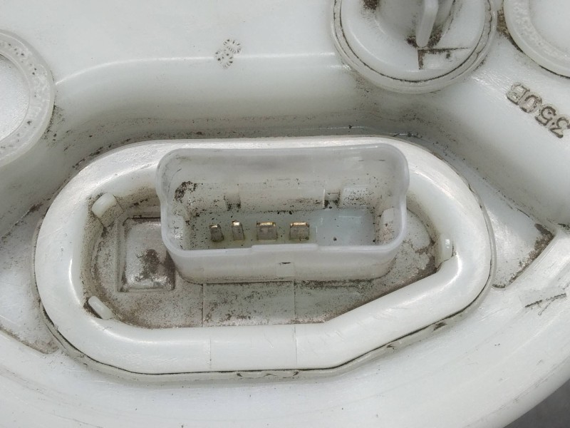 Recambio de bomba combustible para peugeot 307 (s1) xr referencia OEM IAM 96827535800 097203499015 