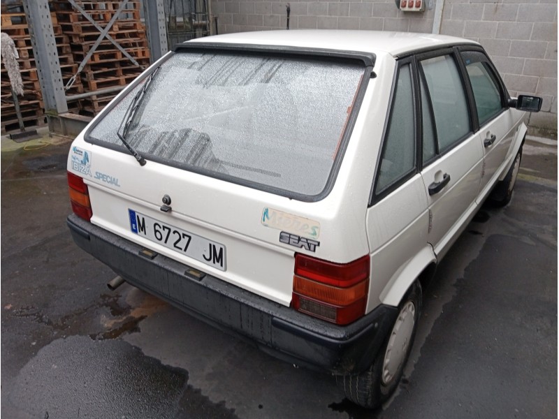 seat ibiza del año 1989