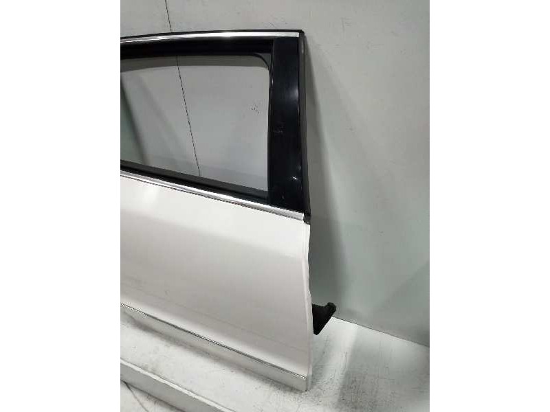 Recambio de puerta trasera derecha para skoda suberb (3t4) elegance referencia OEM IAM   