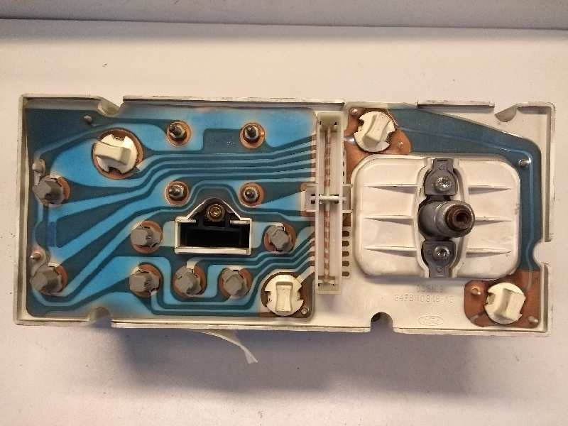 Recambio de cuadro instrumentos para ford fiesta berl./express básico referencia OEM IAM 84FB10849 AA 