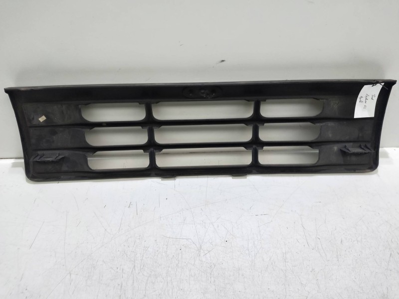 Recambio de rejilla delantera para ford explorer 4.0 v6 cat referencia OEM IAM   