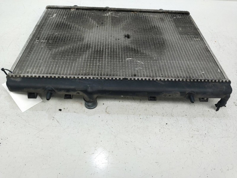 Recambio de radiador agua para peugeot 308 sw confort referencia OEM IAM 9680533480  