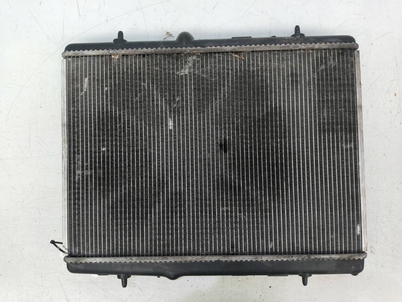 Recambio de radiador agua para peugeot 308 sw confort referencia OEM IAM 9680533480  