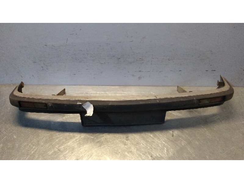 Recambio de paragolpes delantero para seat 127 0.9 referencia OEM IAM   