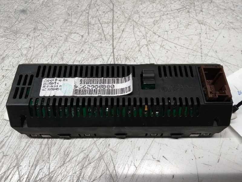 Recambio de pantalla multifuncion para citroen c4 berlina collection referencia OEM IAM 9662988880 281185045A 