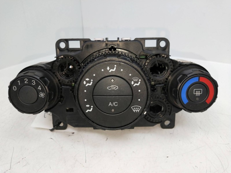 Recambio de mando calefaccion / aire acondicionado para ford fiesta (cb1) 1.4 tdci cat referencia OEM IAM 8A6119980AE  