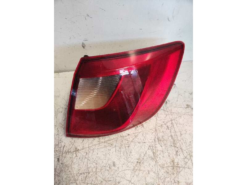 Recambio de piloto trasero derecho para seat ibiza st (6j8) 1.2 tsi referencia OEM IAM 6J8945095C  