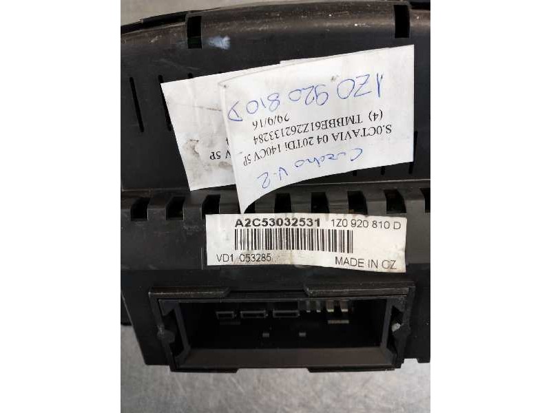 Recambio de cuadro instrumentos para skoda octavia berlina (1z3) 2.0 tdi dpf referencia OEM IAM V3562426 1Z0920810D 