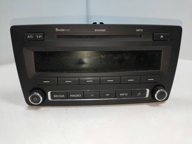 Recambio de sistema audio / radio cd para skoda octavia berlina (1z3) 1.6 tdi dpf referencia OEM IAM 1Z0035161M  