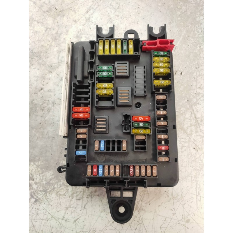 Recambio de caja reles / fusibles para bmw serie 3 gran turismo (f34) 320d xdrive referencia OEM IAM 6114V8933788001 07072014 