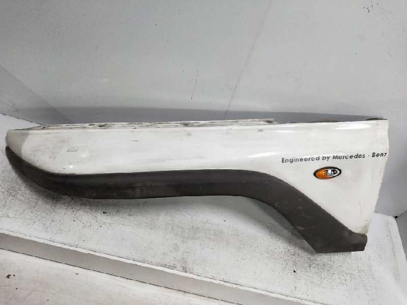 Recambio de aleta delantera izquierda para ssangyong korando 2.9 turbodiesel cat referencia OEM IAM   
