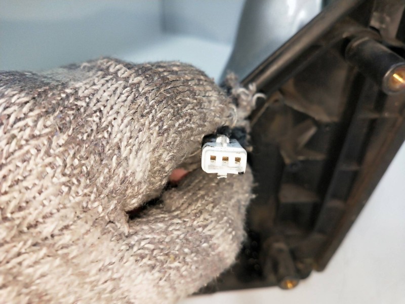 Recambio de retrovisor derecho para ssangyong musso 2.3 turbodiesel cat referencia OEM IAM   ELECTRICO