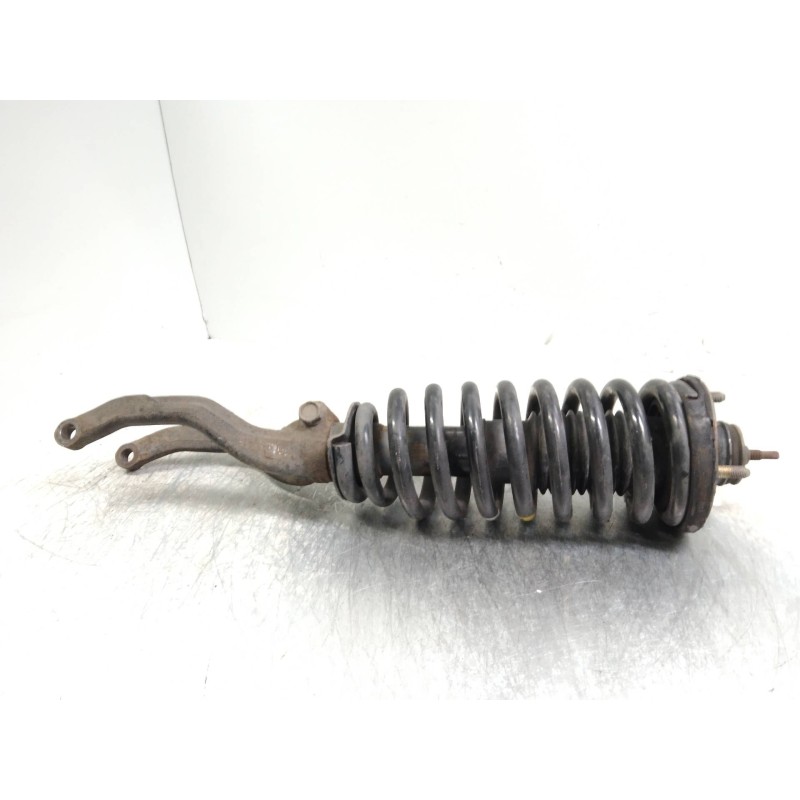 Recambio de amortiguador delantero izquierdo para ssangyong rexton rx 270 plus / 270 xdi plus referencia OEM IAM   