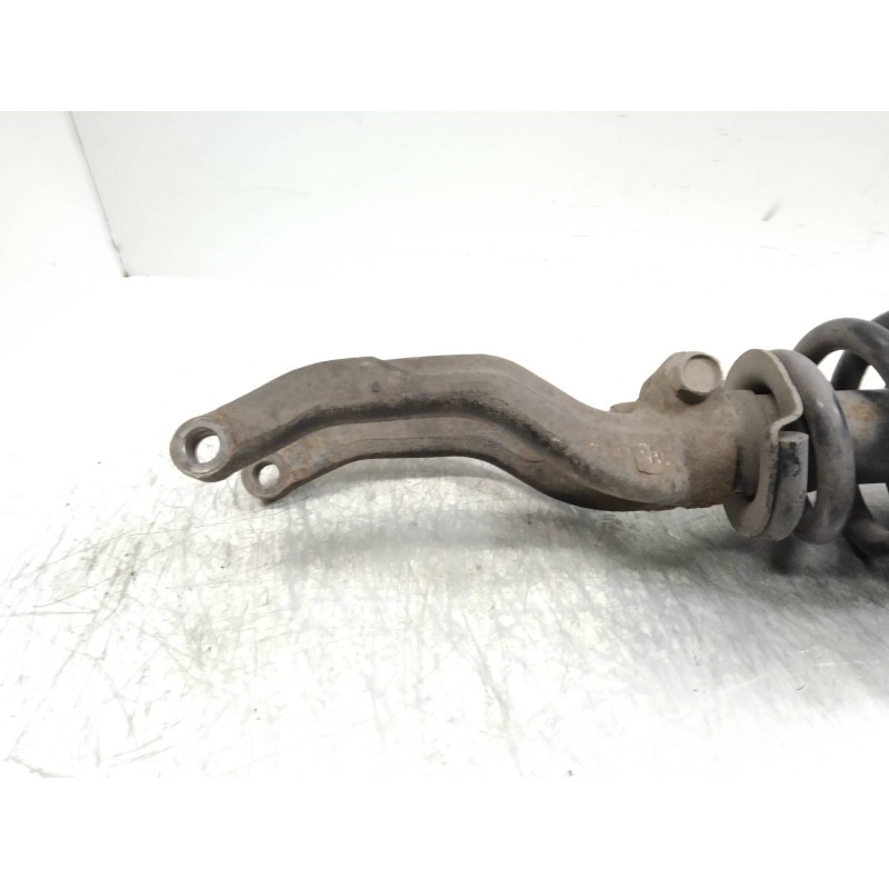 Recambio de amortiguador delantero izquierdo para ssangyong rexton rx 270 plus / 270 xdi plus referencia OEM IAM   