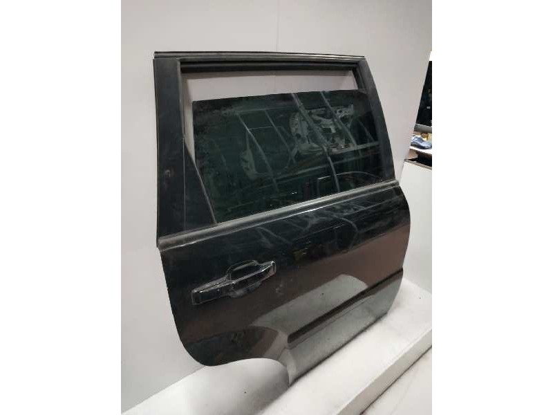 Recambio de puerta trasera derecha para ssangyong rexton rx 270 plus / 270 xdi plus referencia OEM IAM   
