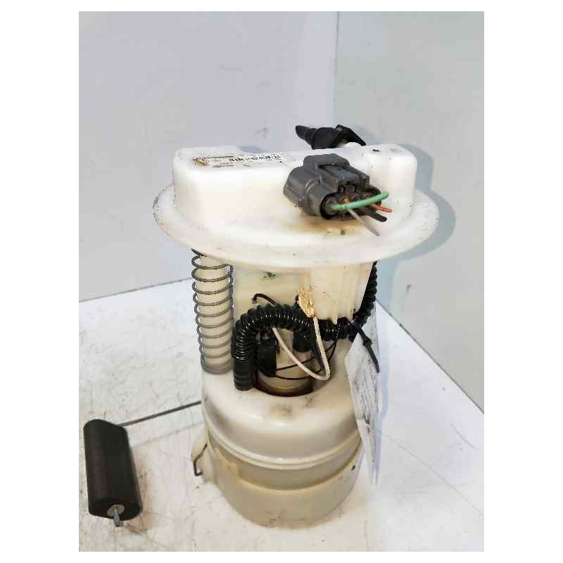 Recambio de bomba combustible para renault clio iii 1.4 16v referencia OEM IAM 8200263038 0974685990001 MARWAL AFORADOR
