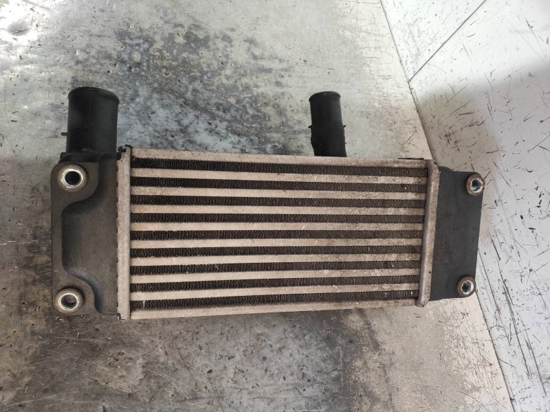 Recambio de intercooler para toyota corolla (e15) luna referencia OEM IAM 1840700088  