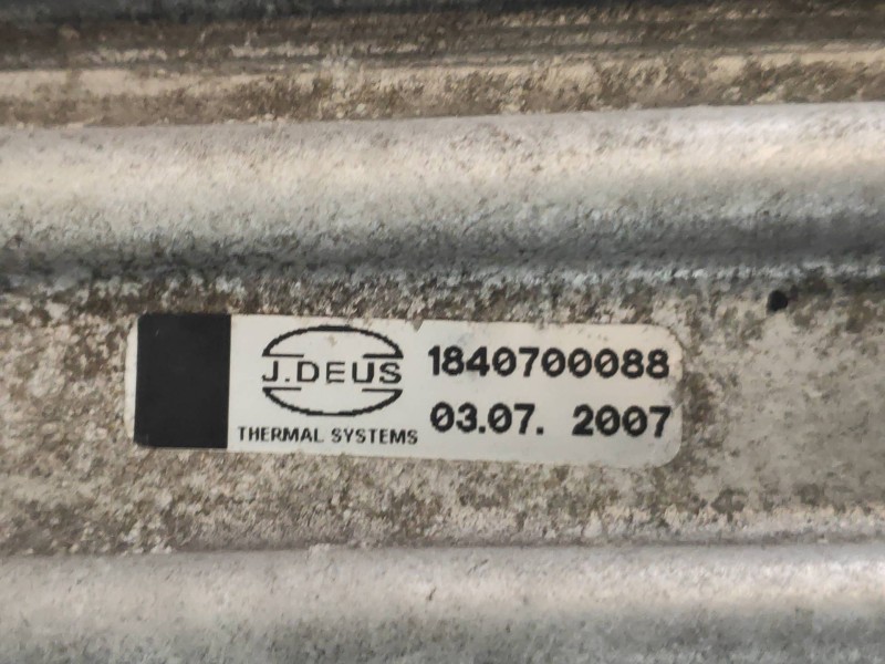 Recambio de intercooler para toyota corolla (e15) luna referencia OEM IAM 1840700088  