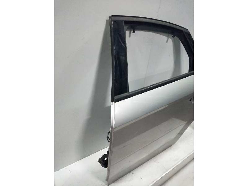 Recambio de puerta trasera izquierda para ford mondeo sportbreak (ca2) 2.0 flexifuel cat referencia OEM IAM  4P 