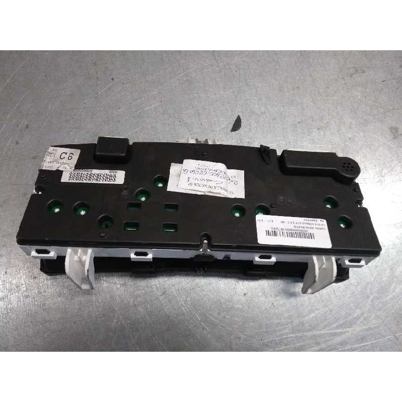 Recambio de cuadro instrumentos para toyota corolla (e12) 2.0 d-cat referencia OEM IAM 8380002C60 110080288002  Recambio de cuadro instrumentos para toyota corolla (e12) 2.0 d-cat referencia OEM IAM 8380002C60 110080288002