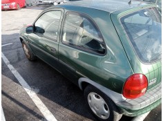 opel corsa b del año 2000 2