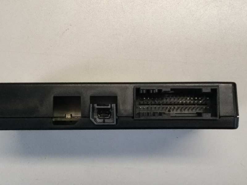 Recambio de modulo bluetooth para ford fiesta (ccn) 1.25 16v cat referencia OEM IAM D1BT14D212EB B017701 KMHSG1P1