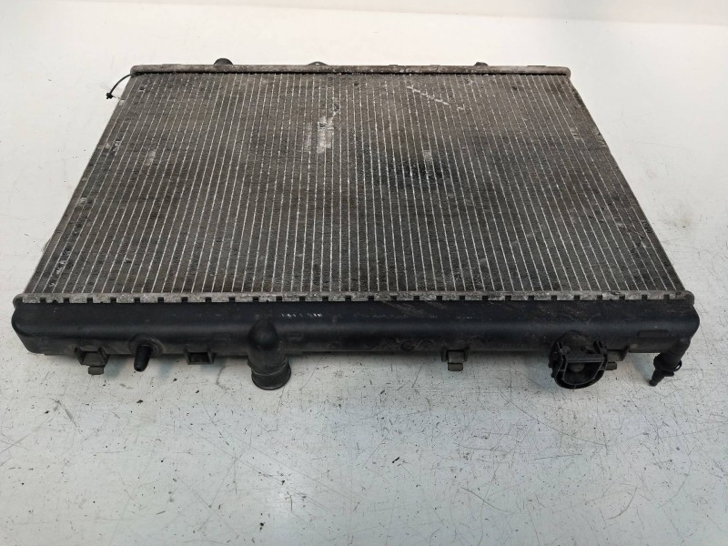 Recambio de radiador agua para peugeot 407 st confort pack referencia OEM IAM 9645586780  