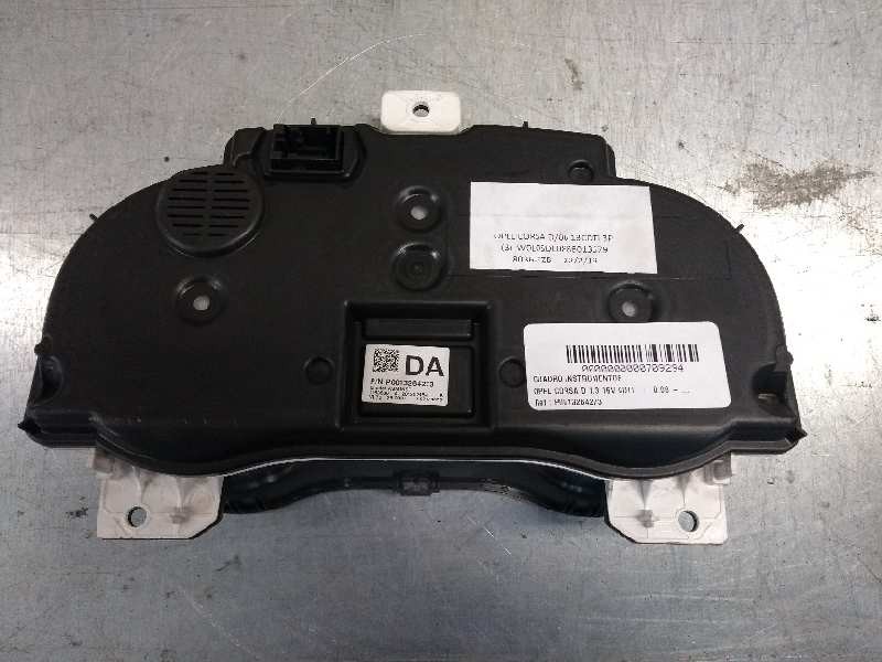 Recambio de cuadro instrumentos para opel corsa d 1.3 16v cdti referencia OEM IAM P0013264273 DA 