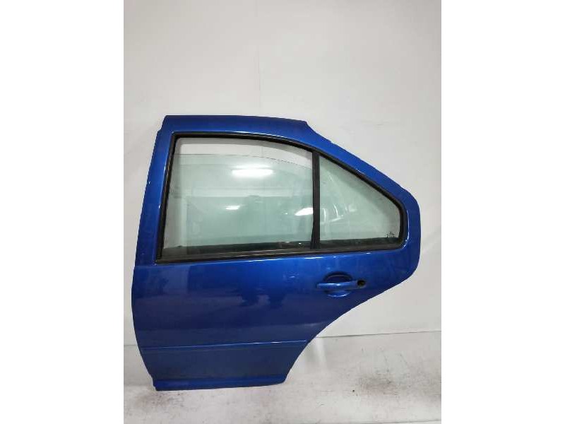 Recambio de puerta trasera izquierda para volkswagen bora berlina (1j2) 1.9 tdi referencia OEM IAM   