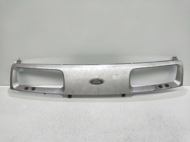 Recambio de rejilla delantera para ford sierra berlina 2.3 v6 referencia OEM IAM   