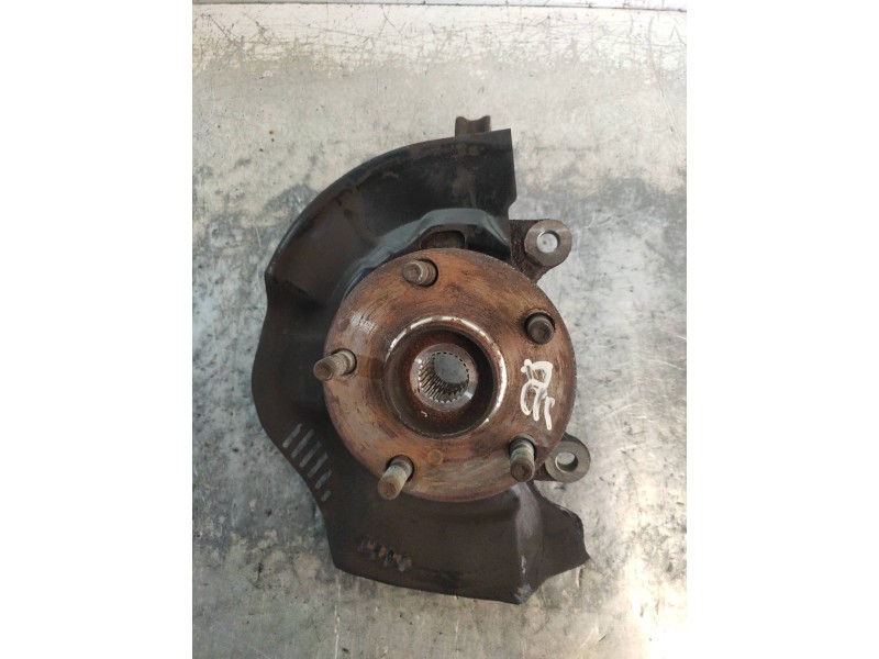 Recambio de mangueta delantera derecha para toyota corolla (e15) luna referencia OEM IAM   