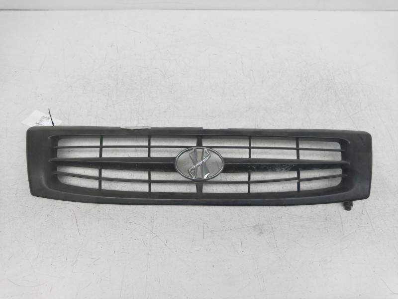 Recambio de rejilla delantera para mitsubishi galloper (hyundai) 2.5 turbodiesel referencia OEM IAM   