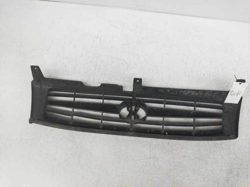 Recambio de rejilla delantera para mitsubishi galloper (hyundai) 2.5 turbodiesel referencia OEM IAM   