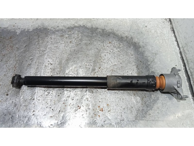 Recambio de amortiguador trasero derecho para mercedes clase b (w246) b 180 cdi be (246.200) referencia OEM IAM A2463202131  