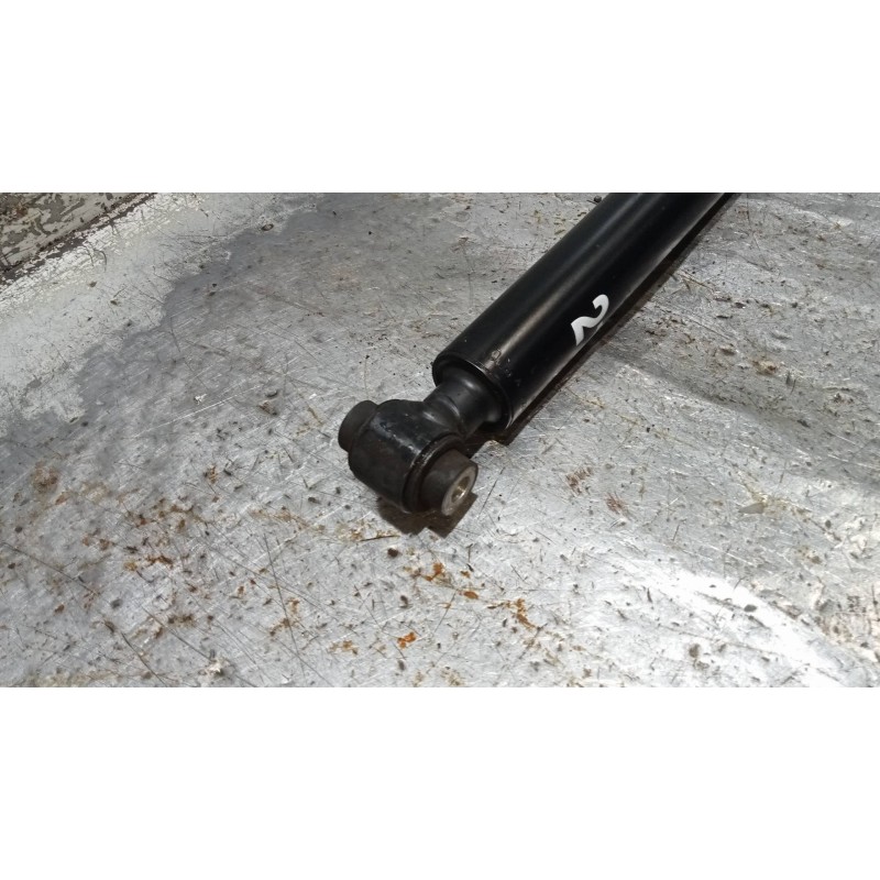 Recambio de amortiguador trasero izquierdo para mercedes clase b (w246) b 180 cdi be (246.200) referencia OEM IAM A2463202131  
