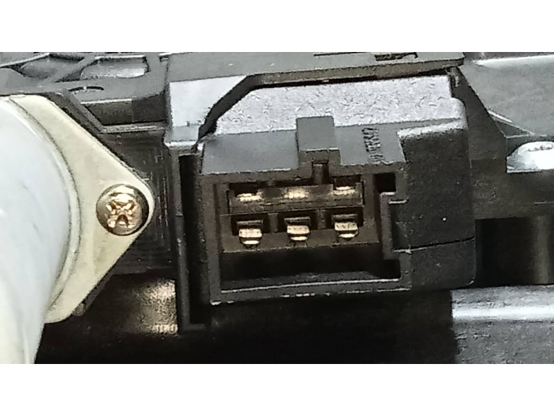 Recambio de elevalunas trasero derecho para mercedes clase b (w246) b 180 cdi be (246.200) referencia OEM IAM A2467330314 A24673