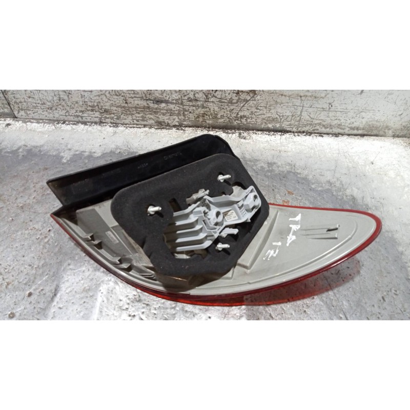 Recambio de piloto trasero izquierdo para mercedes clase b (w246) b 180 cdi be (246.200) referencia OEM IAM   