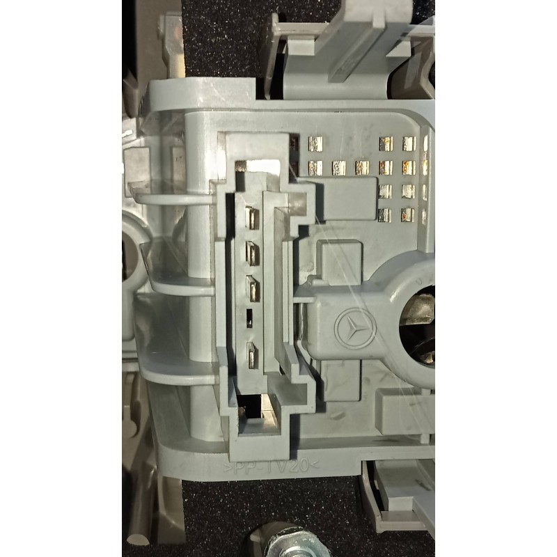 Recambio de piloto trasero izquierdo para mercedes clase b (w246) b 180 cdi be (246.200) referencia OEM IAM   