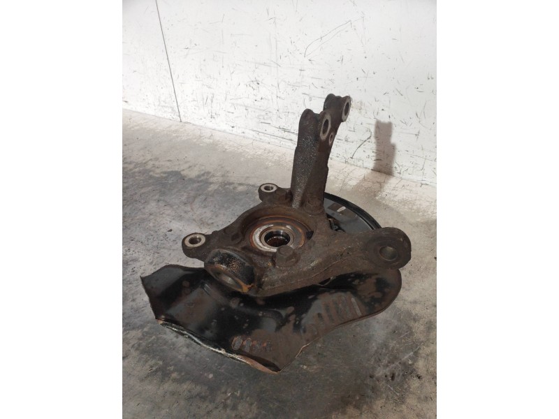 Recambio de mangueta delantera derecha para toyota corolla (e15) luna referencia OEM IAM   