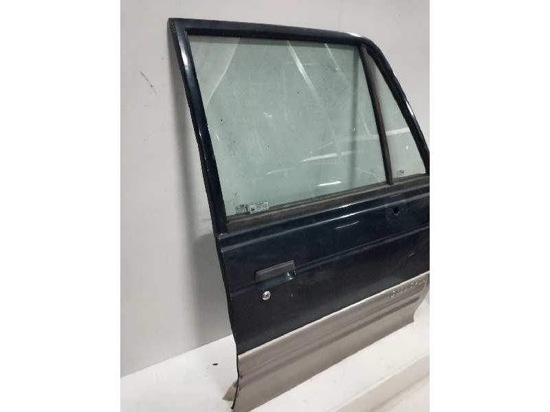Recambio de puerta delantera derecha para mitsubishi galloper (hyundai) 2.5 turbodiesel referencia OEM IAM  3P 