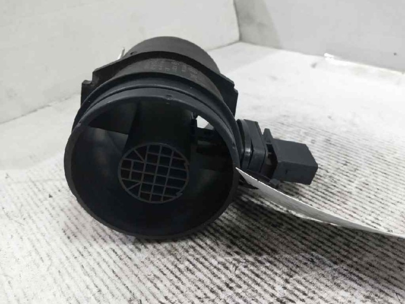Recambio de caudalimetro para bmw serie 1 berlina (e81/e87) 116d referencia OEM IAM 0281006146 8509724 BOSCH