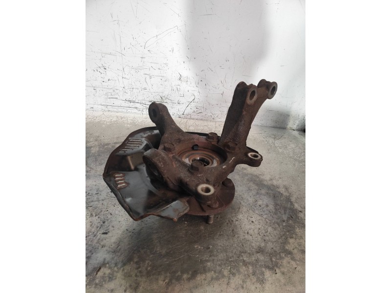 Recambio de mangueta delantera izquierda para toyota corolla (e15) luna referencia OEM IAM   