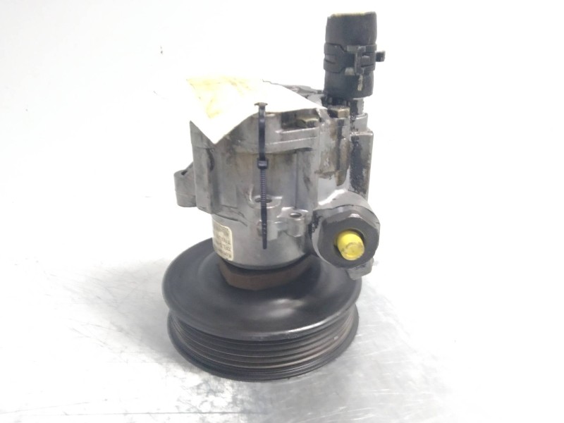 Recambio de bomba direccion para volkswagen polo (9n1) 1.4 16v referencia OEM IAM   