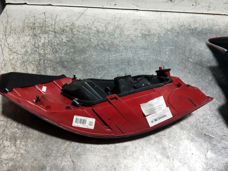 Recambio de piloto trasero derecho para opel insignia sports tourer 2.0 16v cdti referencia OEM IAM 495056087 26081114130431 