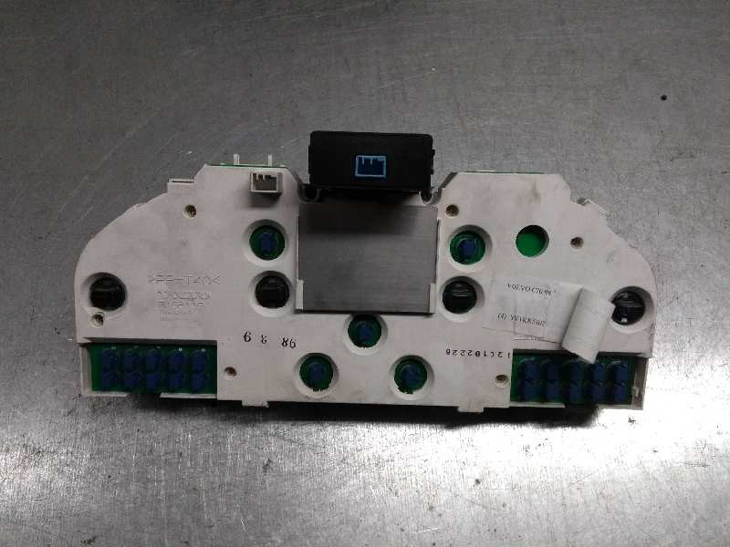 Recambio de cuadro instrumentos para volvo c70 coupe 2.3 turbo cat referencia OEM IAM 69794660T 91489926 