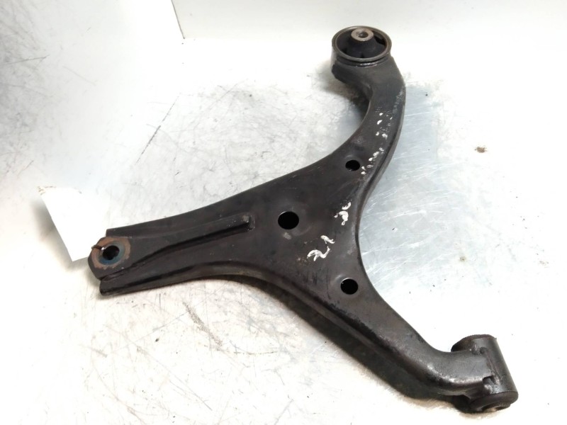 Recambio de brazo suspension inferior delantero izquierdo para kia rio 1.4 cat referencia OEM IAM   