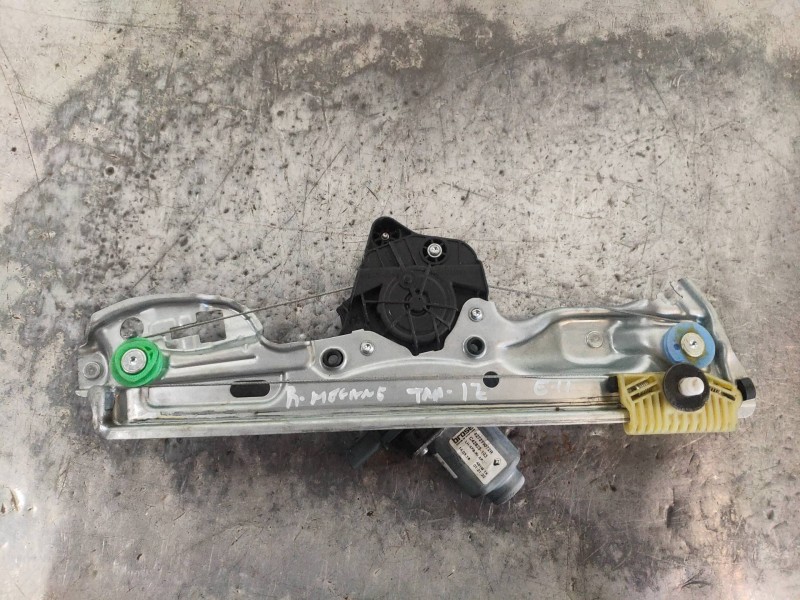 Recambio de elevalunas trasero izquierdo para renault megane iv berlina 5p 1.5 blue dci diesel fap referencia OEM IAM 827219072R