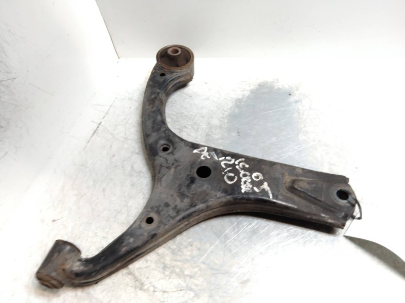 Recambio de brazo suspension inferior delantero izquierdo para kia rio 1.5 crdi referencia OEM IAM   