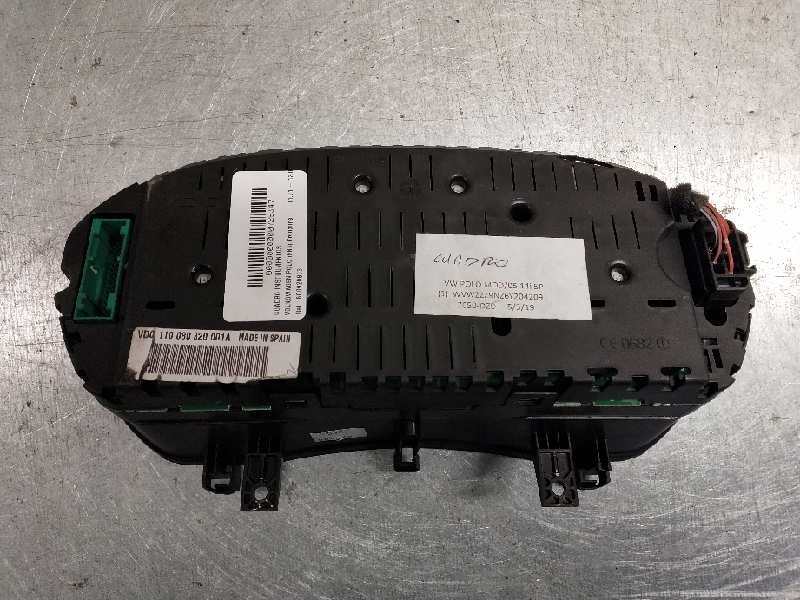 Recambio de cuadro instrumentos para volkswagen polo (9n1) trendline referencia OEM IAM 6Q0920803 110080320001A 